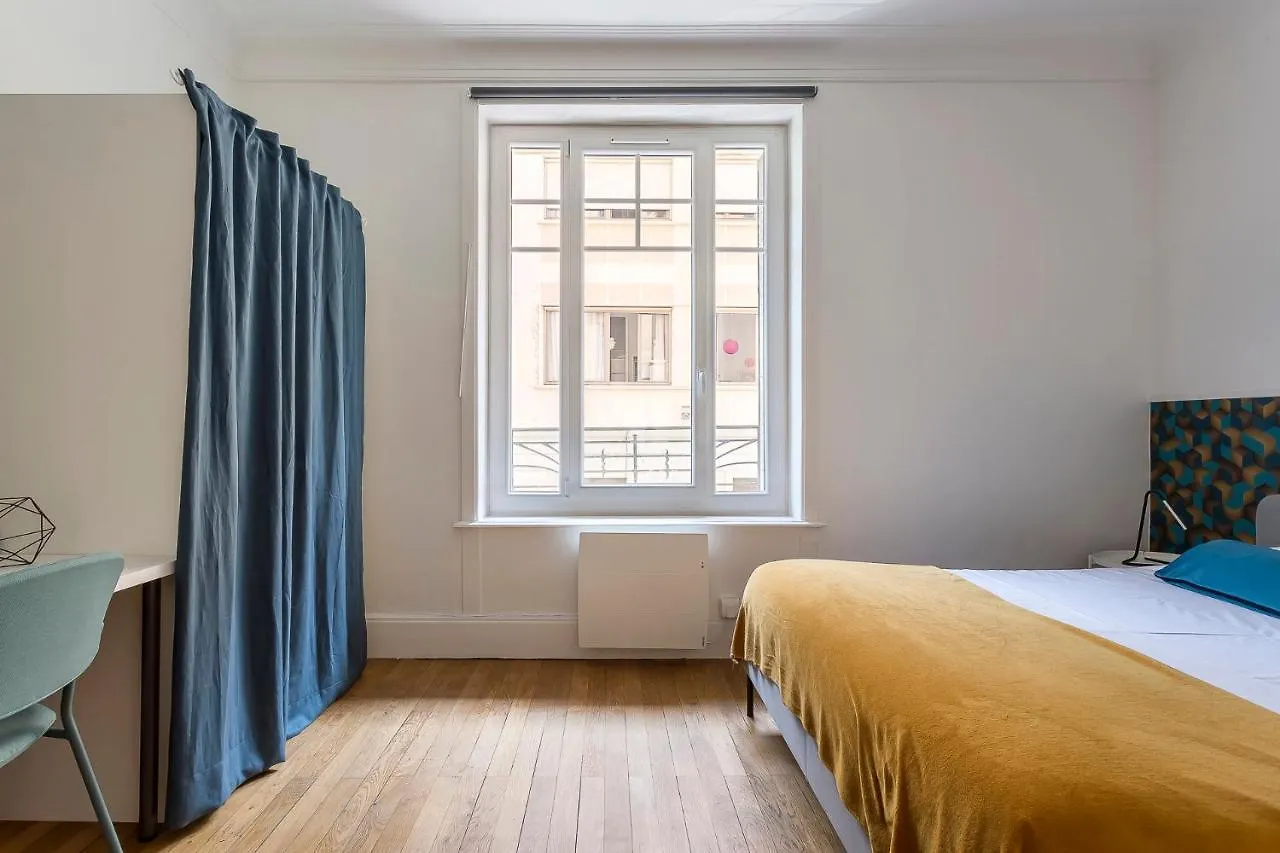 Apartment Hamac Suites - Le Quarantaine Lyon France